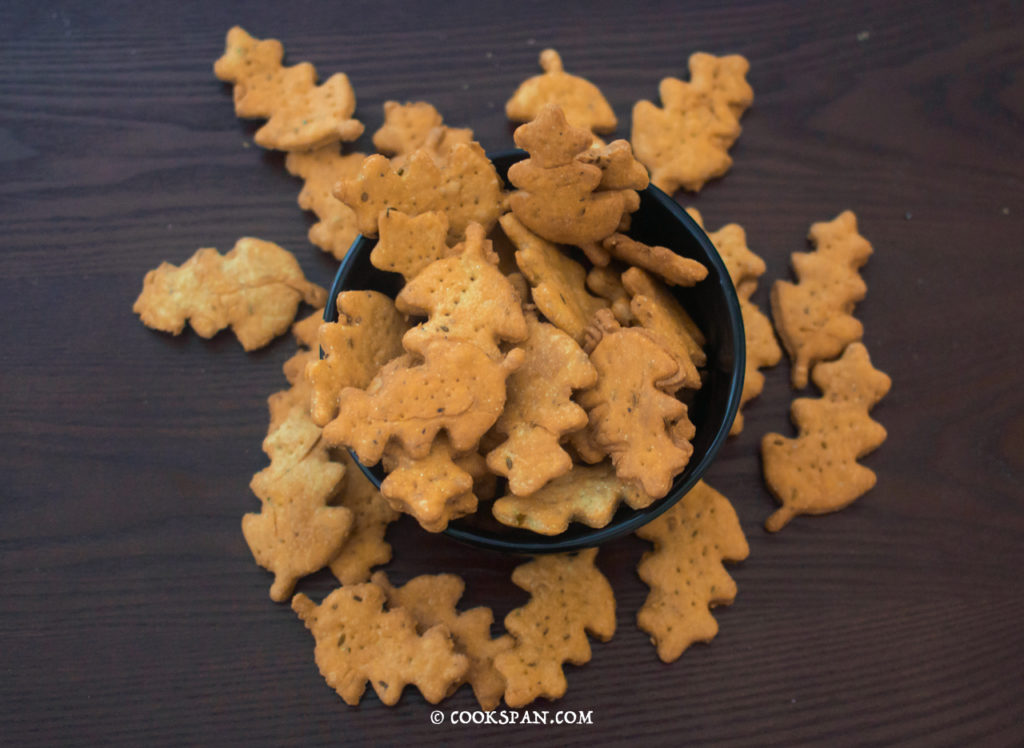 Masala Mathri | Indian Spiced Fried Savoury Crackers