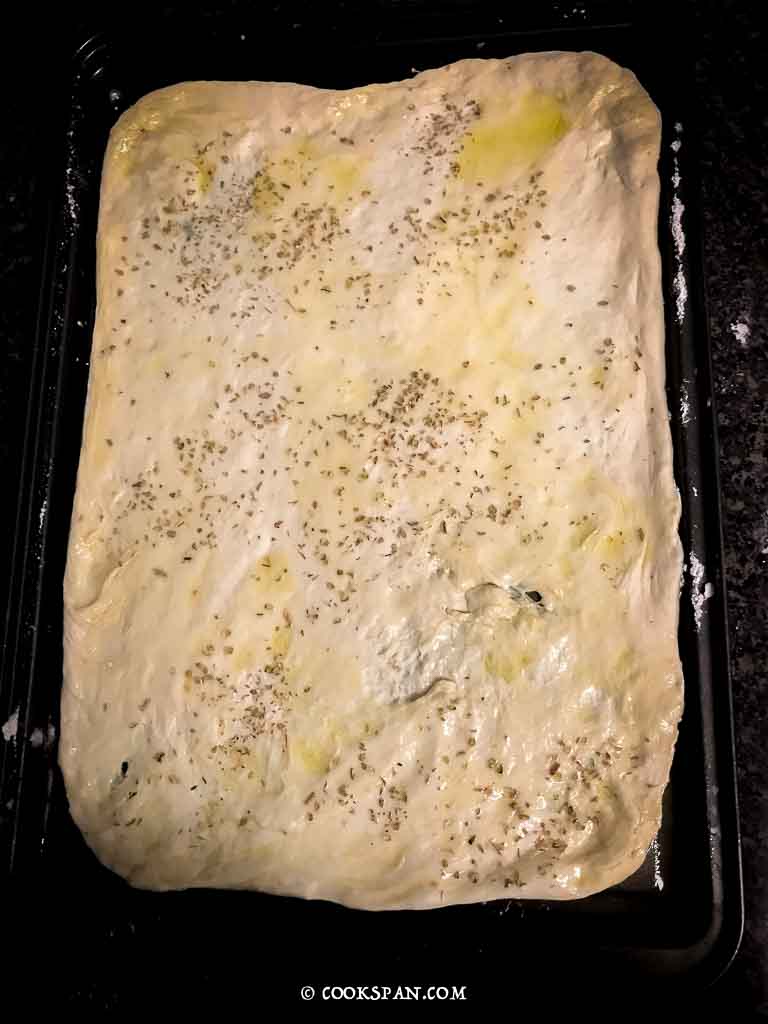 Seasoning with Oregano