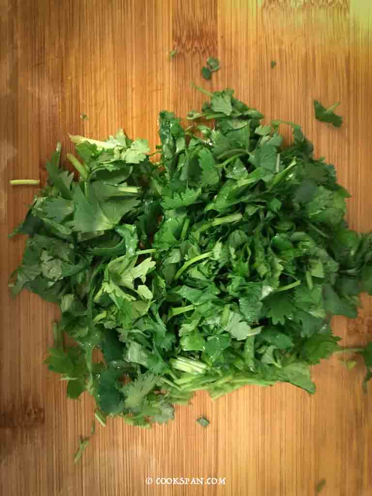 Roughly chopped Coriander Leaves