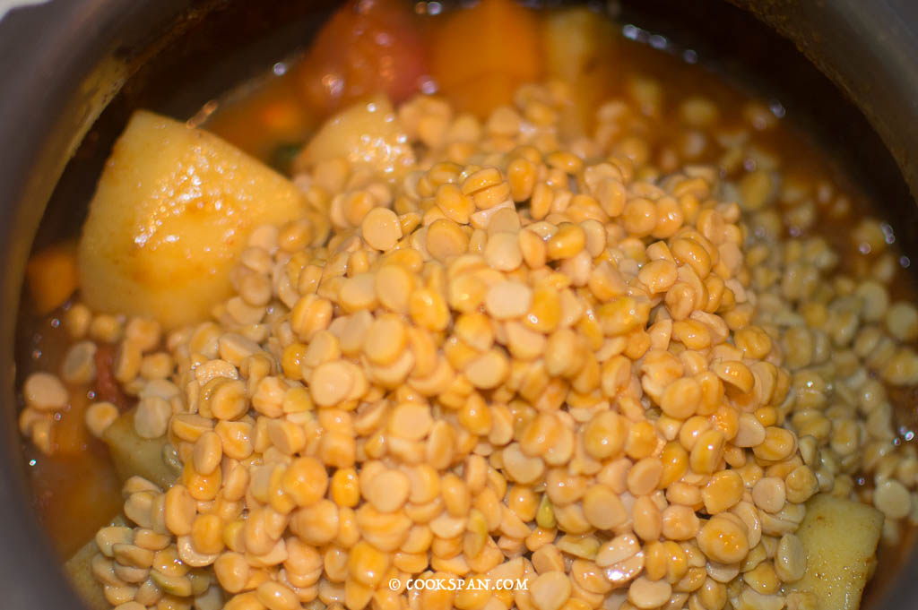 Adding the soaked channa Dal