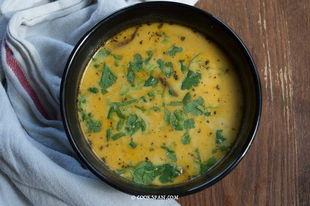 Simple Kadhi garnished with Coriander Leaves