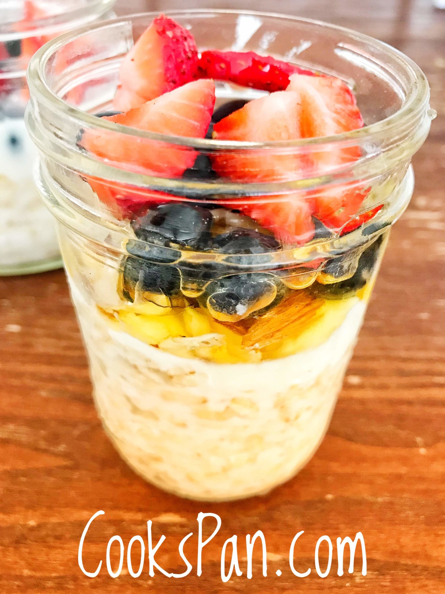 Overnight Oats with Berries and almonds