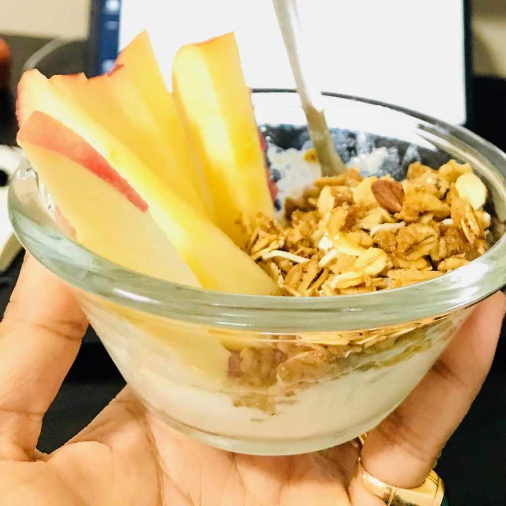 Granola yogurt with fruits